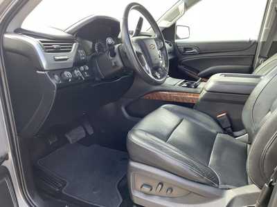 2018 Chevrolet Tahoe, $27500. Photo 3
