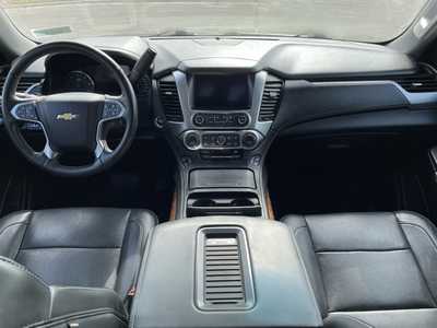 2018 Chevrolet Tahoe, $27500. Photo 4