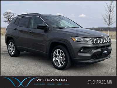 2022 Jeep Compass, $21000. Photo 1