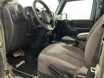 2015 Jeep Wrangler, $17500. Photo 3