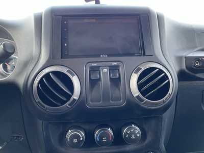 2015 Jeep Wrangler, $17500. Photo 6
