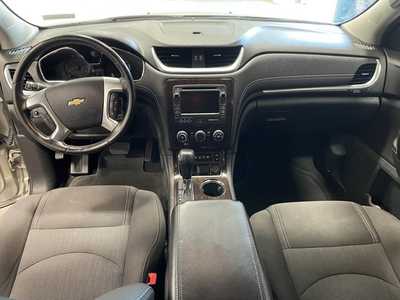 2017 Chevrolet Traverse, $11000. Photo 4