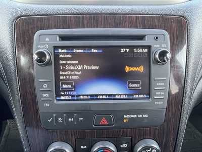 2017 Chevrolet Traverse, $11000. Photo 5