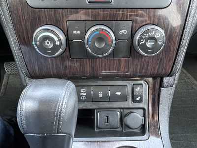 2017 Chevrolet Traverse, $11000. Photo 8