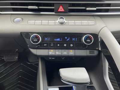 2024 Hyundai Elantra, $23500. Photo 9