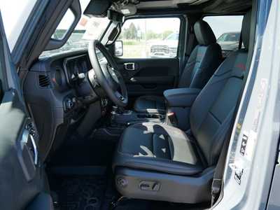 2025 Jeep Gladiator, $57901. Photo 5