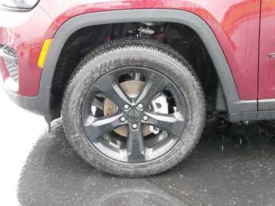 2025 Jeep Grand Cherokee, $42795. Photo 4