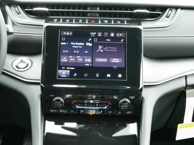 2025 Jeep Grand Cherokee, $42795. Photo 9