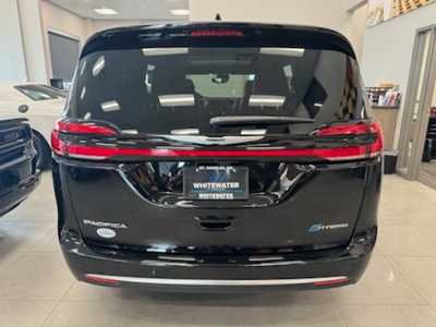 2025 Chrysler Pacifica, $48474. Photo 5