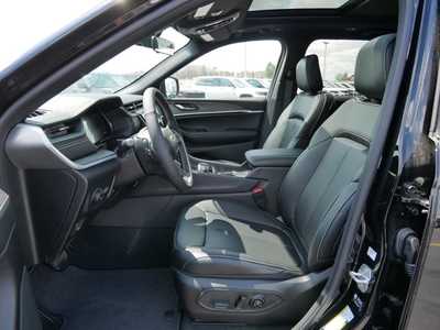 2025 Jeep Grand Cherokee, $49501. Photo 4