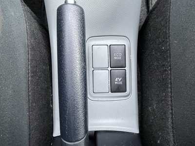 2013 Toyota Prius, $11500. Photo 8