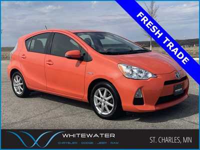 2013 Toyota Prius, $11500. Photo 1