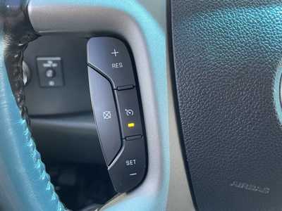 2011 GMC 1500 Crew Cab, $11500. Photo 10
