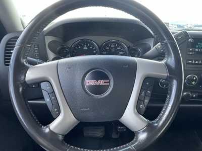 2011 GMC 1500 Crew Cab, $11500. Photo 9