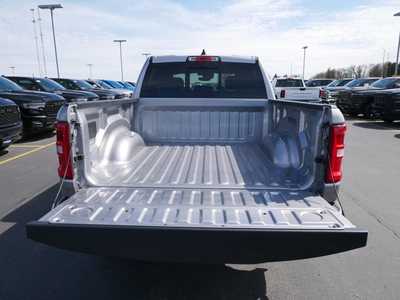 2025 RAM 1500 Crew Cab, $49404. Photo 4