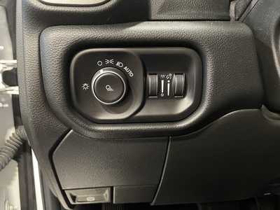 2019 RAM 3500 Crew Cab, $37500. Photo 7