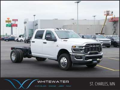 2025 RAM 3500 Crew Cab, $64155. Photo 1
