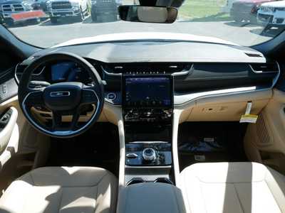 2025 Jeep Grand Cherokee L, $47361. Photo 8