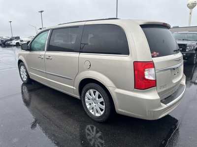 2016 Chrysler Town & Country, $12500. Photo 7
