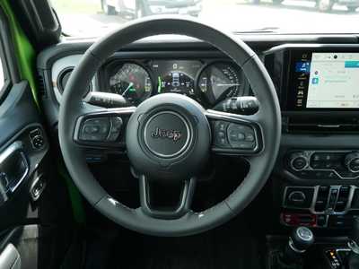 2025 Jeep Wrangler, $1. Photo 9