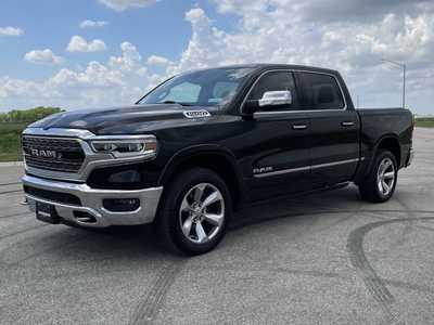 2019 RAM 1500 Crew Cab, $33500. Photo 2