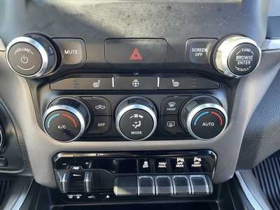 2019 RAM 1500 Crew Cab, $31000. Photo 8