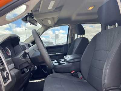 2019 RAM 1500 Crew Cab, $30000. Photo 4