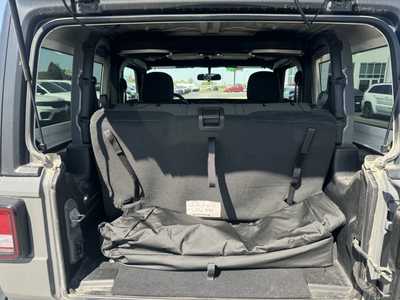 2022 Jeep Wrangler Unlimited, $30000. Photo 12