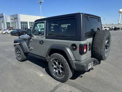 2022 Jeep Wrangler, $30000. Photo 4