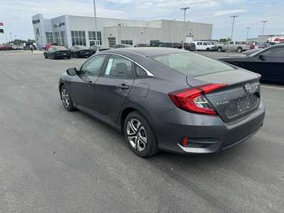 2018 Honda Civic, $18500. Photo 5