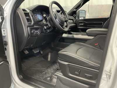 2024 RAM 3500 Crew Cab, $73500. Photo 3
