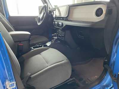 2024 Jeep Wrangler, $43000. Photo 12