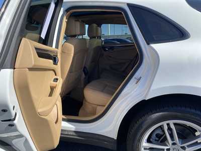 2015 Porsche Macan, $15500. Photo 11