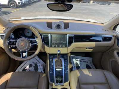 2015 Porsche Macan, $15500. Photo 4