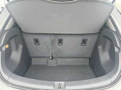2019 Chevrolet Bolt EV, $13000. Photo 11