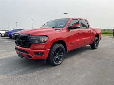 2020 RAM 1500 Crew Cab, $30500. Photo 2