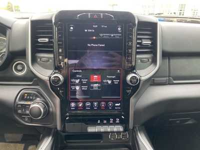 2020 RAM 1500 Crew Cab, $30500. Photo 6