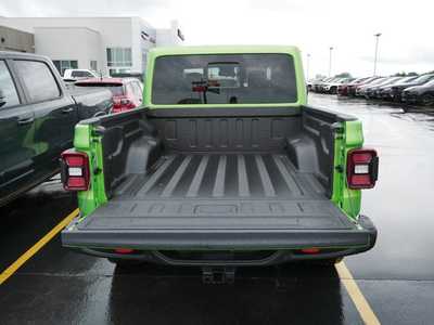2025 Jeep Gladiator, $55361. Photo 5