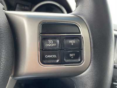 2011 Jeep Grand Cherokee, $6992. Photo 11