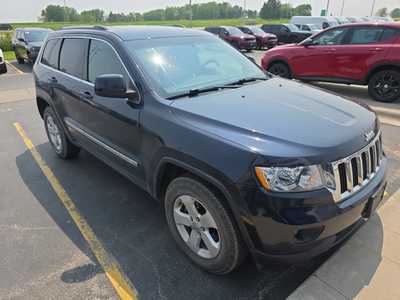 2011 Jeep Grand Cherokee, $8000. Photo 3