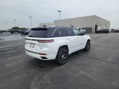 2022 Jeep Grand Cherokee, $45000. Photo 2