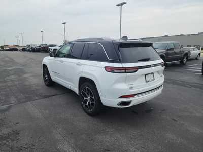 2022 Jeep Grand Cherokee, $45000. Photo 4