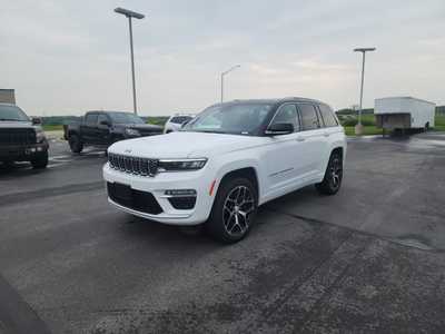 2022 Jeep Grand Cherokee, $45000. Photo 5