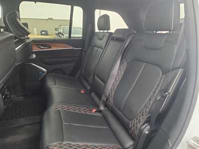 2022 Jeep Grand Cherokee, $45000. Photo 7