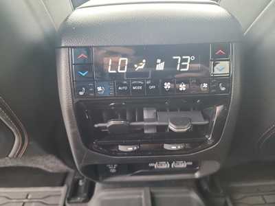2022 Jeep Grand Cherokee, $45000. Photo 8