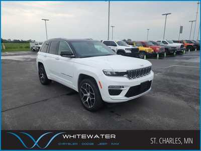 2022 Jeep Grand Cherokee, $45000. Photo 1