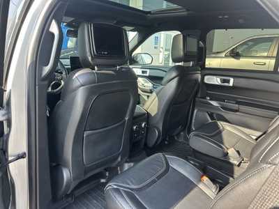 2020 Ford Explorer, $33000. Photo 9