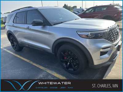 2020 Ford Explorer, $33000. Photo 1