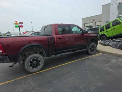 2017 RAM 2500 Crew Cab, $34000. Photo 4