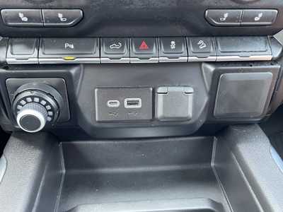 2022 Chevrolet 1500 Crew Cab, $40500. Photo 9